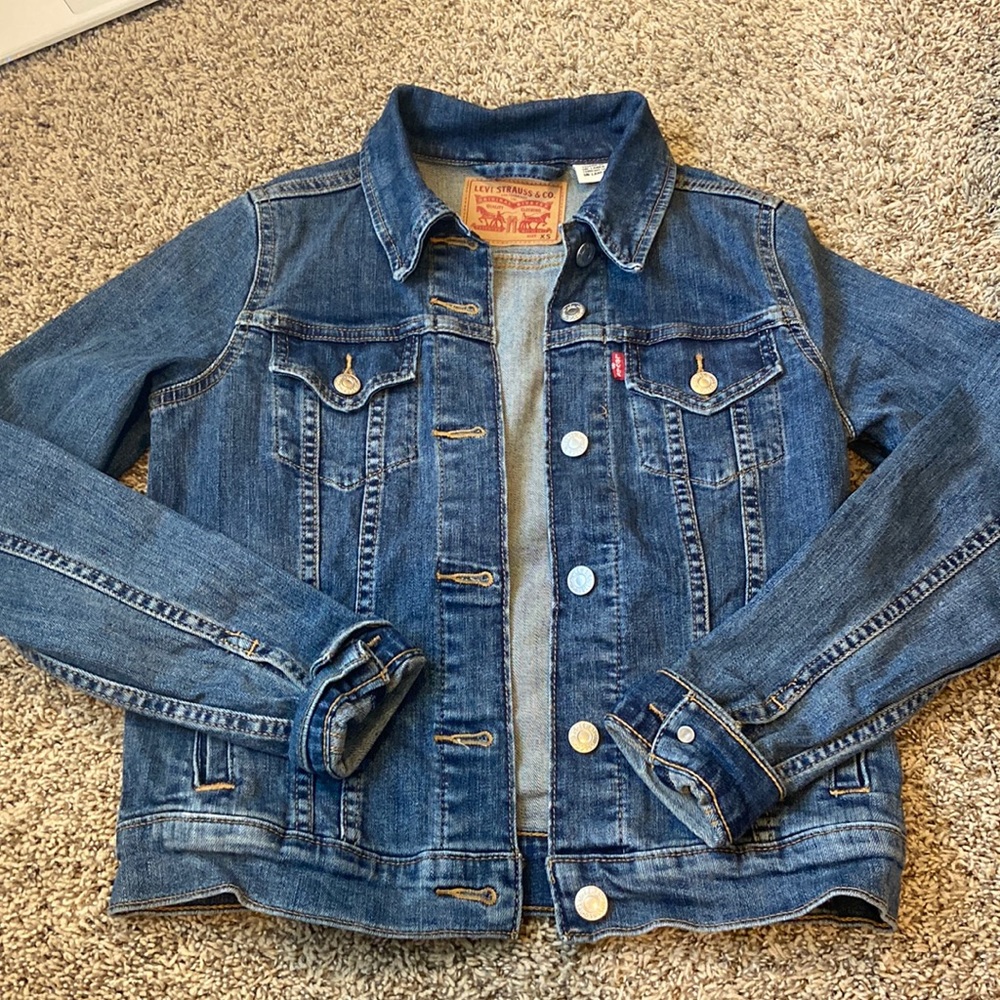 Levi’s denim jean jacket